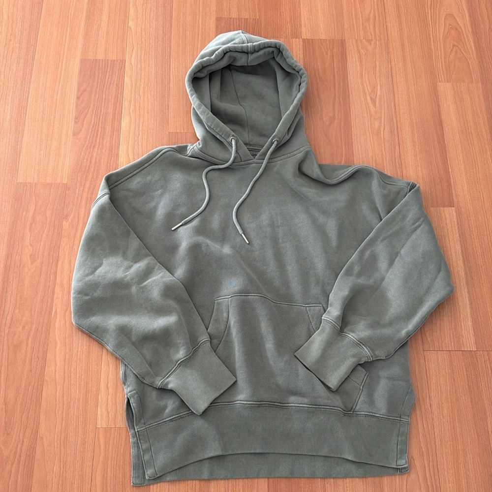 Abercrombie & Fitch Hoodie. Soft essentials. Size XS